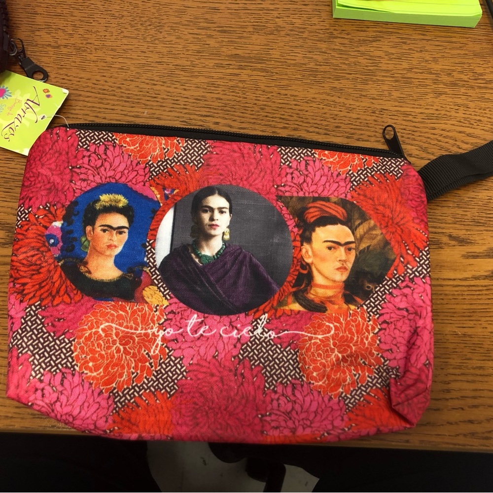 Frida Khalo Make up tote New “Yo Te Cielo”